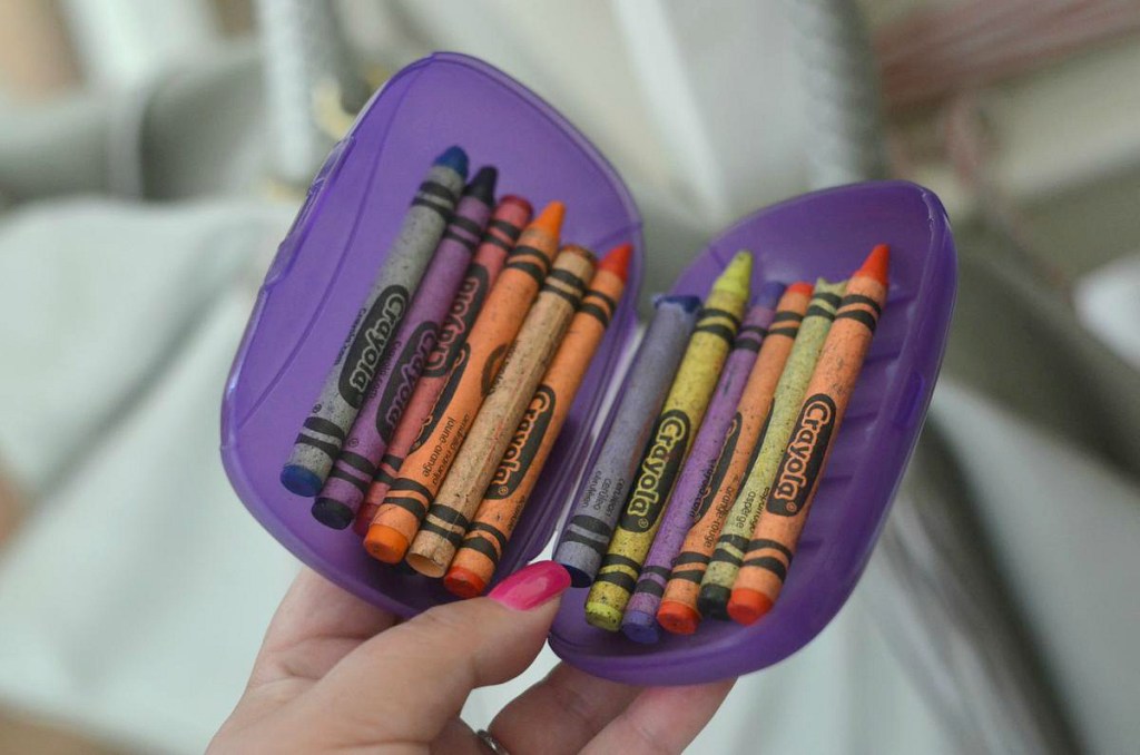 Use_a_Soap_Holder_to_Organize_Crayons