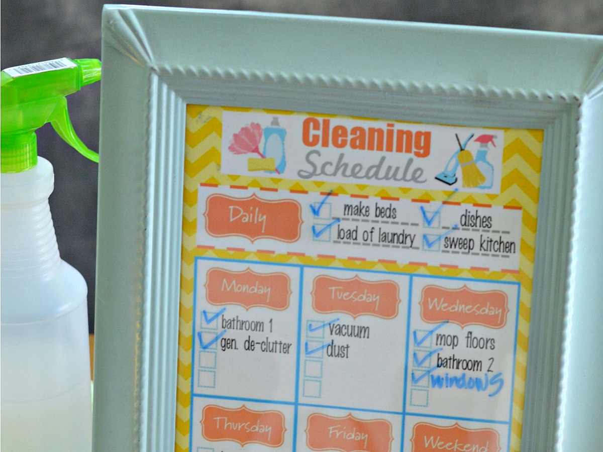 decluttering and organizing with simple home tips – cleaning schedule checklist printable