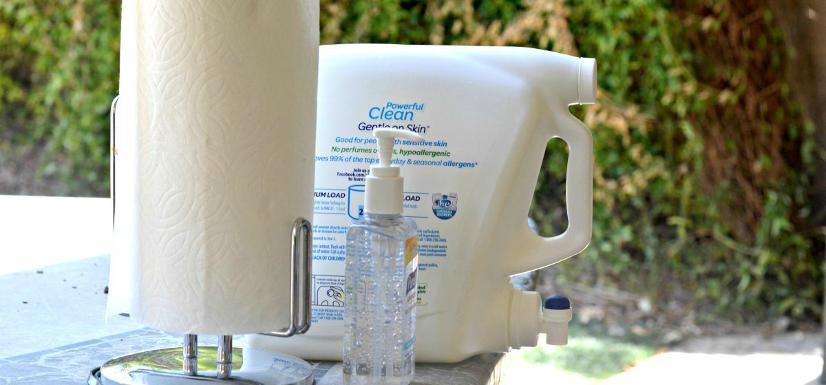 ways to repurpose trash – handwashing station with an old laundry liquid bottle