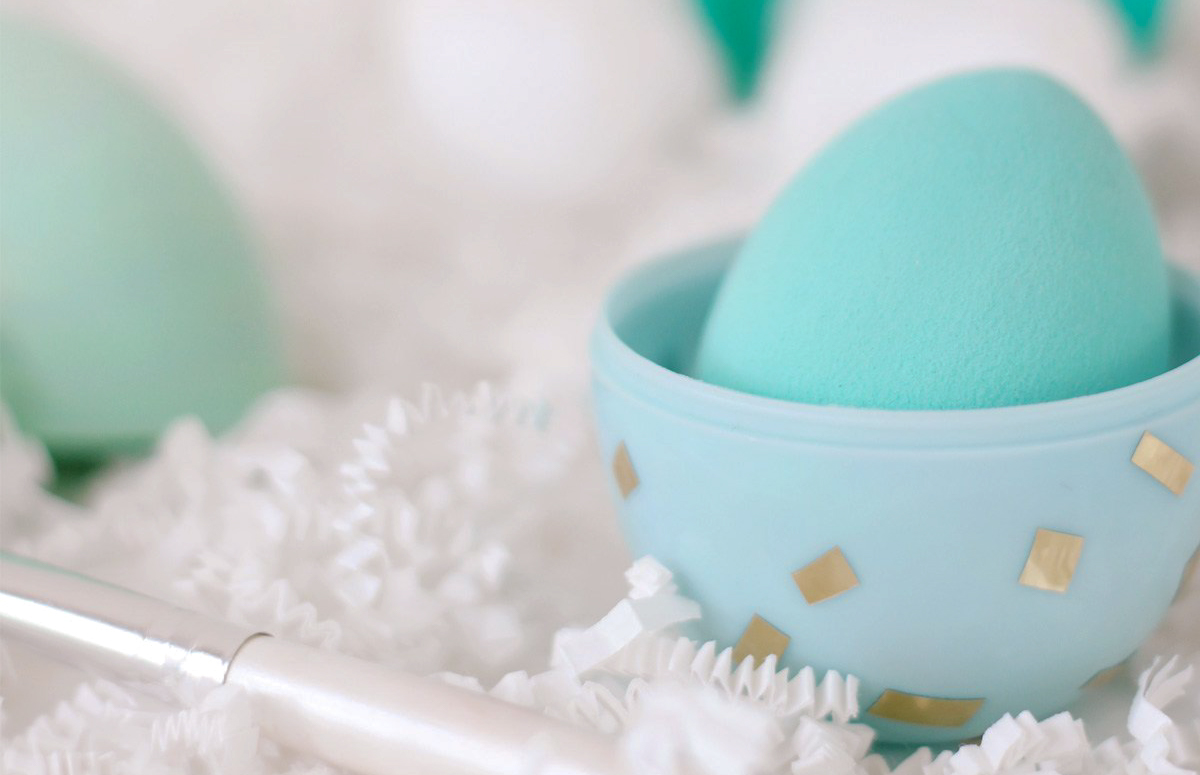 storing a beauty blender inside a plastic Easter egg