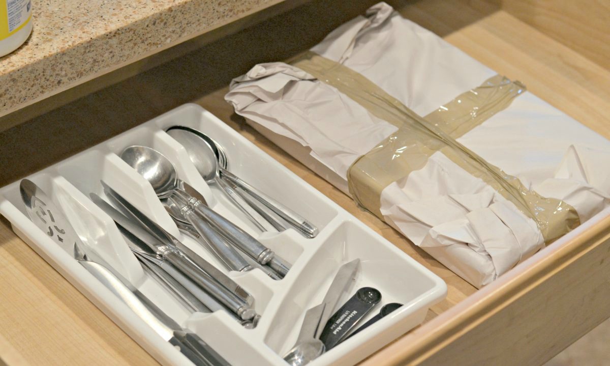 silverware packaged in trays