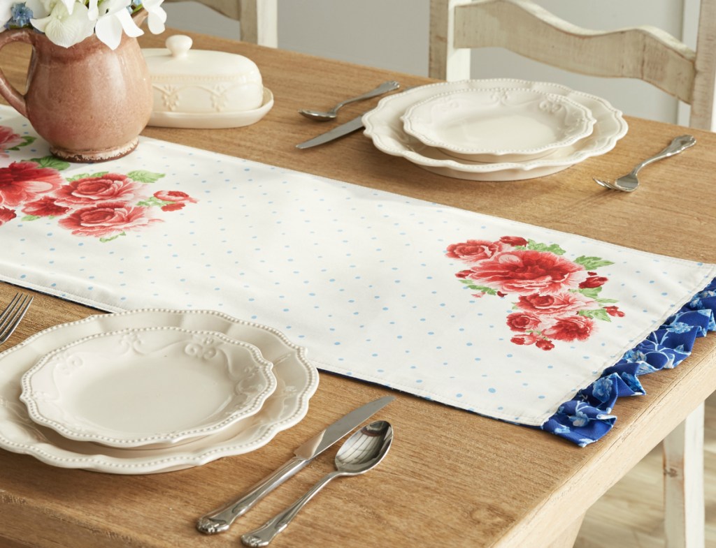 Heritage Floral table runner
