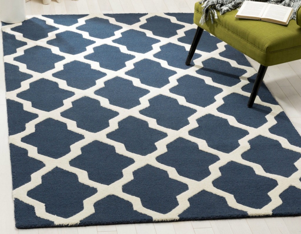 Safavieh-Handmade-Moroccan-Cambridge-Blue-Wool-Rug