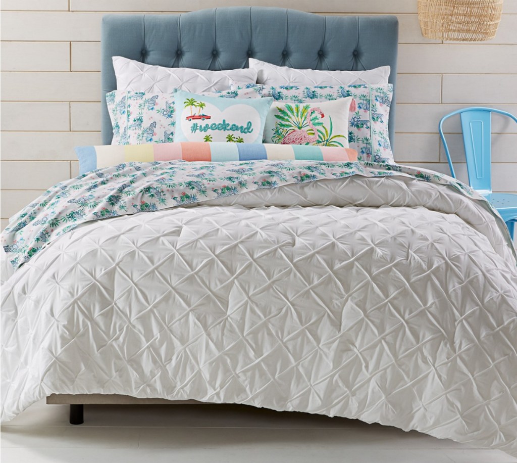 Whim by Martha Stewart Collection You Compleat Me Bedding Collection