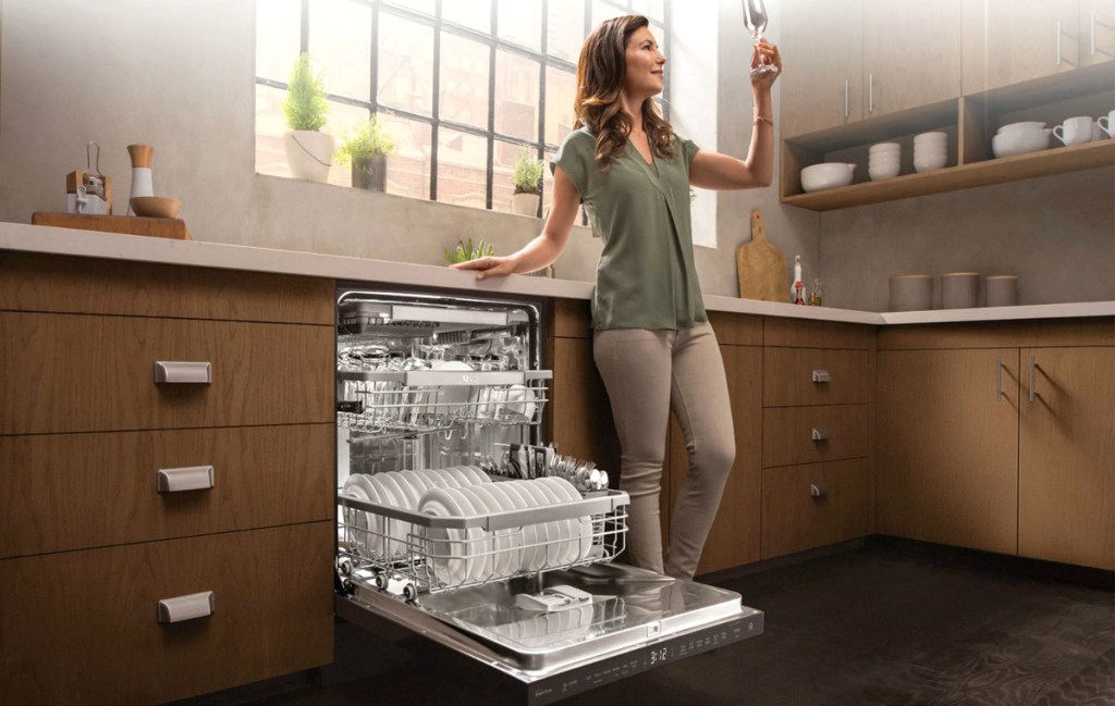 LG Quadwash Built-in Dishwasher