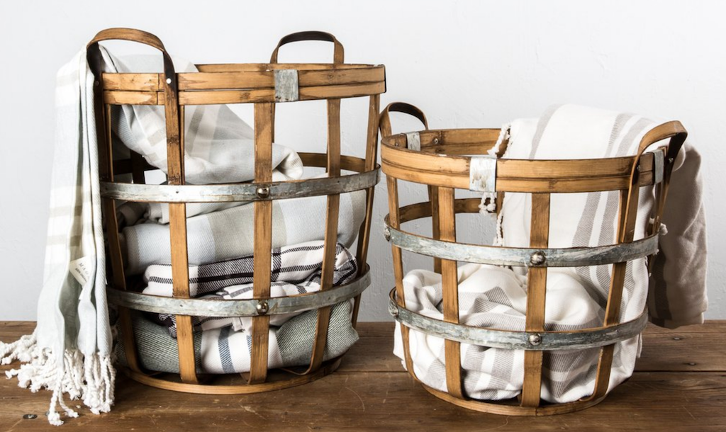 Magnolia wood metal baskets with blankets inside 