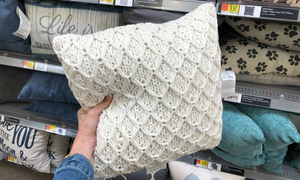 Trendy New Home Décor Items You Can Buy at Walmart Hip2BeHome Trendy New Home Décor Items You Can Buy at Walmart Hip2BeHome