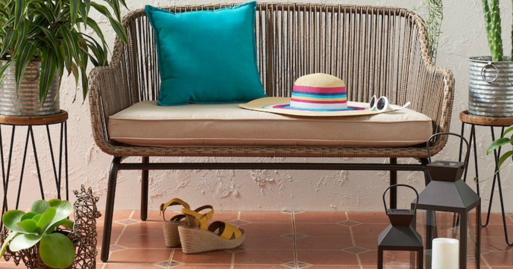 Sonoma wicker loveseat with cushion and sun hat 