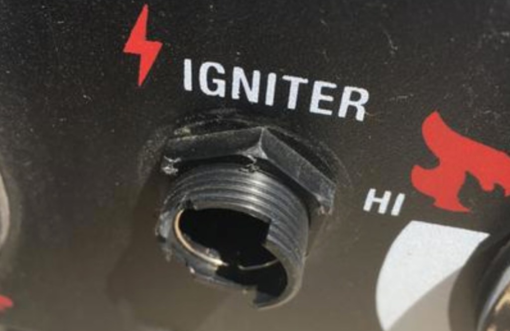 black broken igniter button 