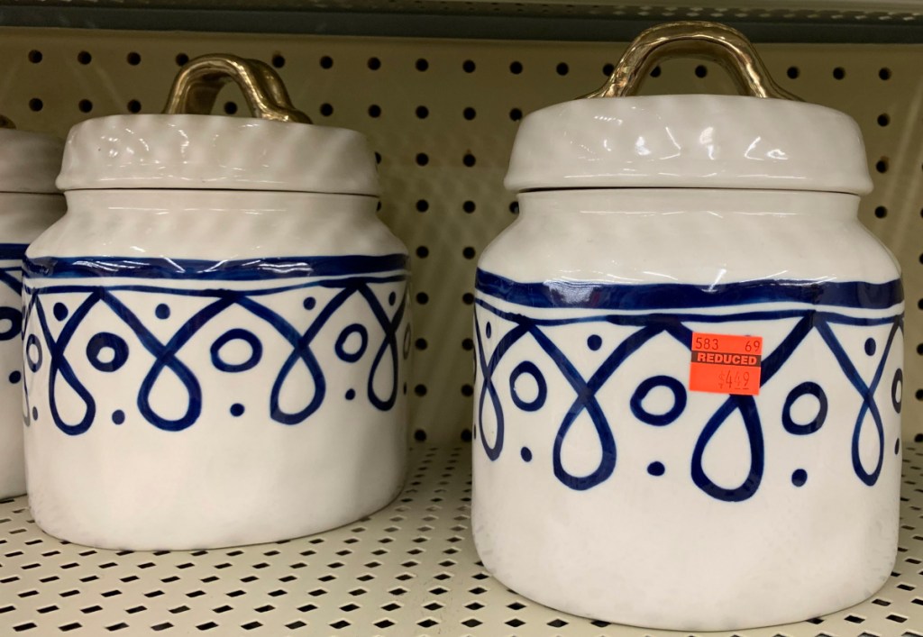 blue and white jar on clearance