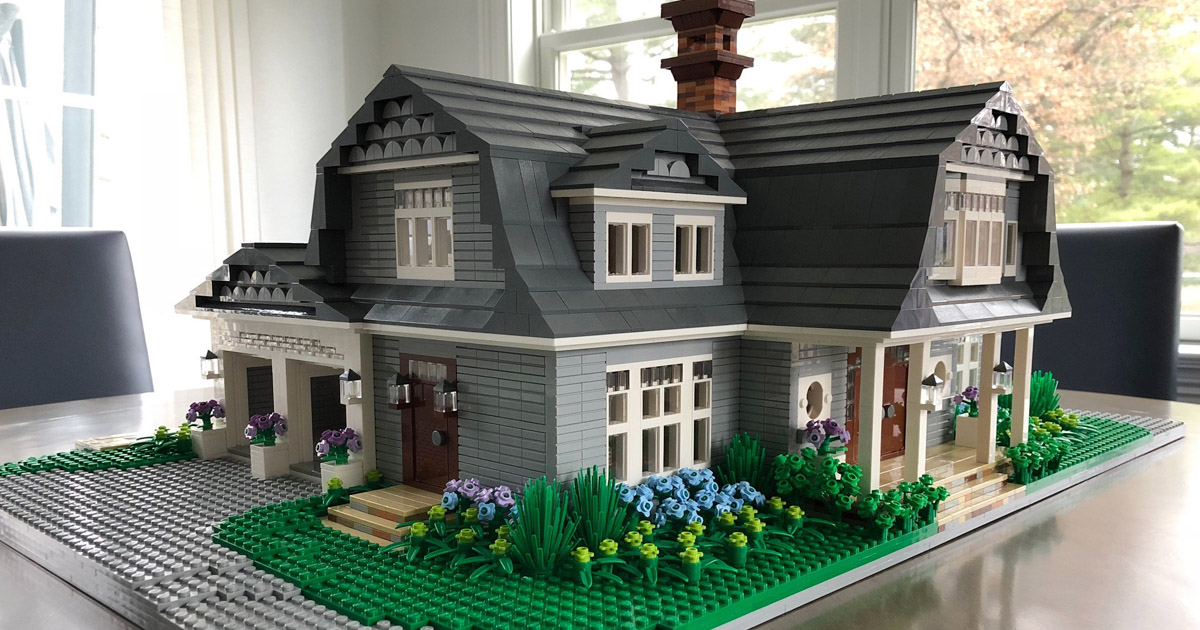 Small Villa 07 consisting of LEGO elements Custom instruction