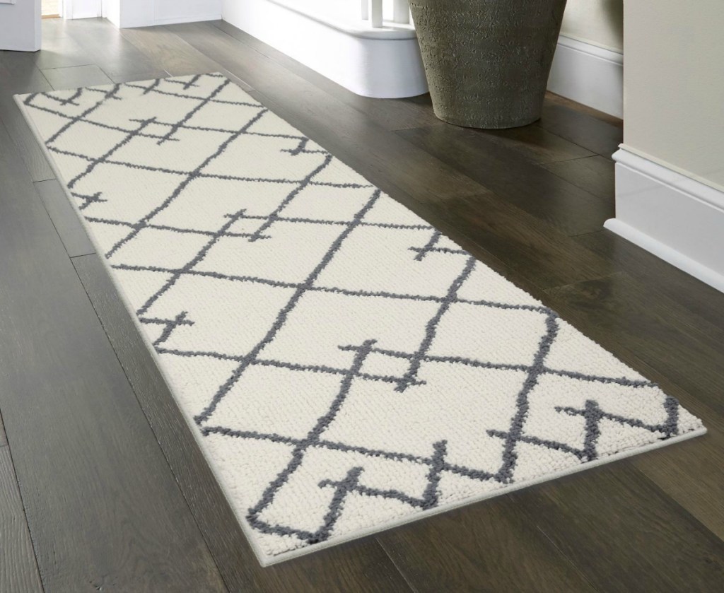 Save On Trendy Indoor Outdoor Rugs At Target Com Hip2behome
