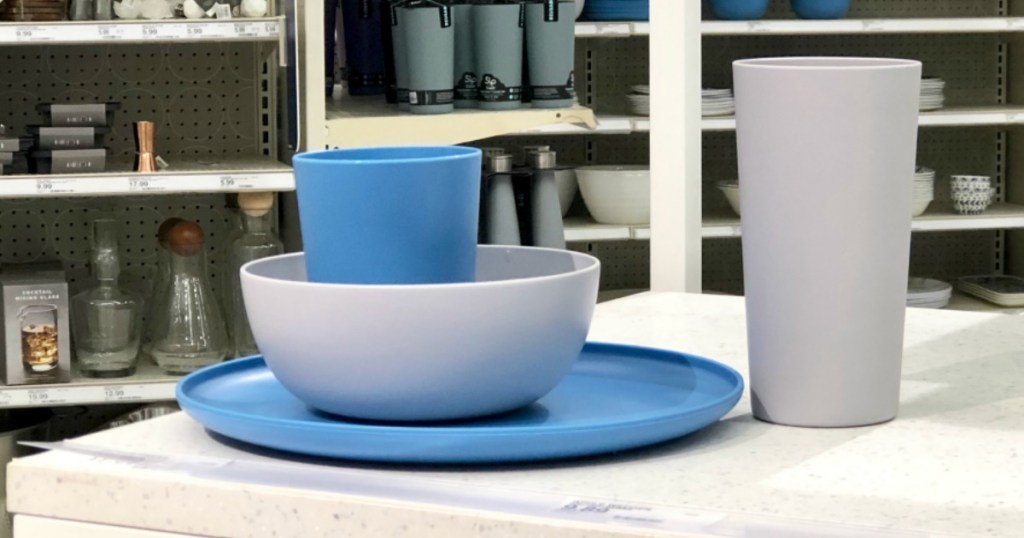 target room essentials dinnerware