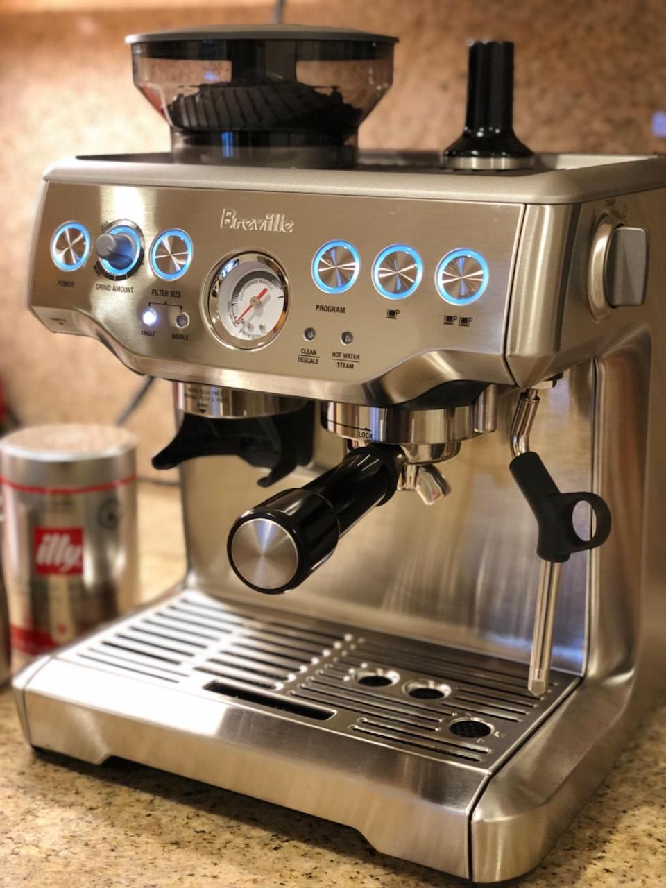 close up of breville espresso machine 