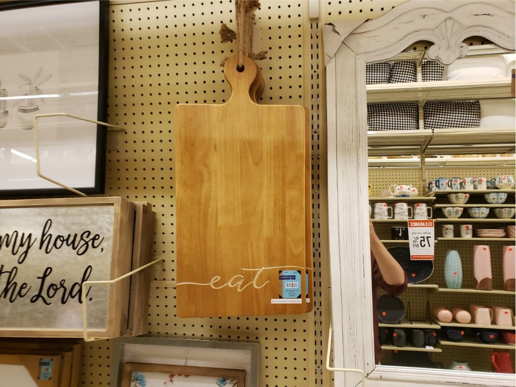 cutting board with etched word "eat" in it