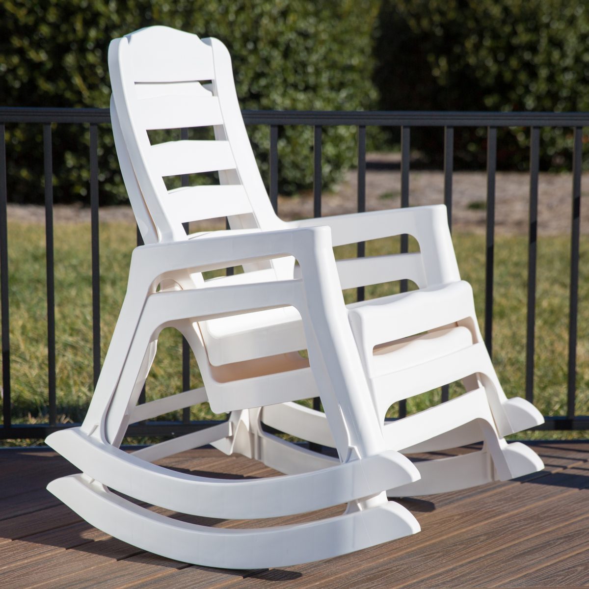 Plastic stackable rocking chairs 