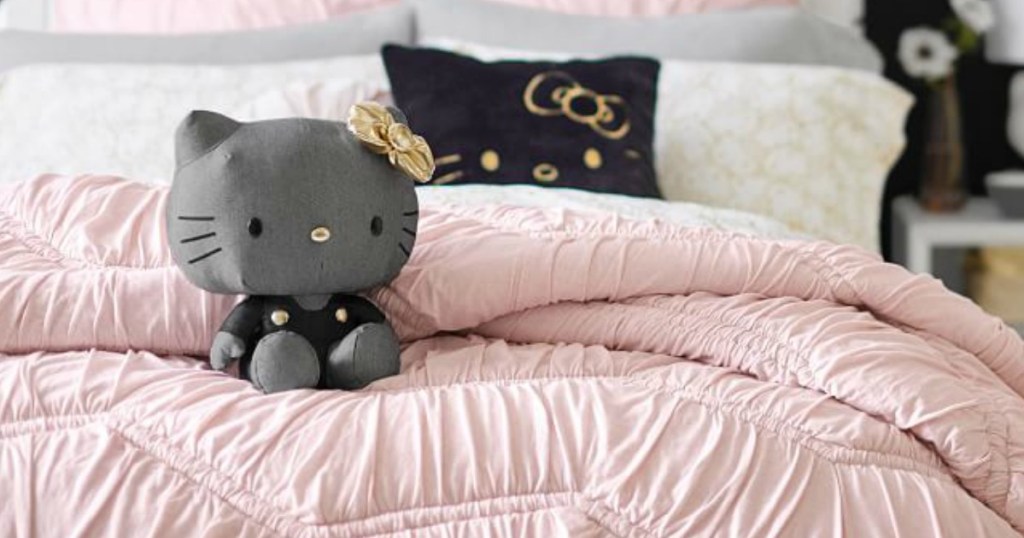 Hello Kitty bedding 